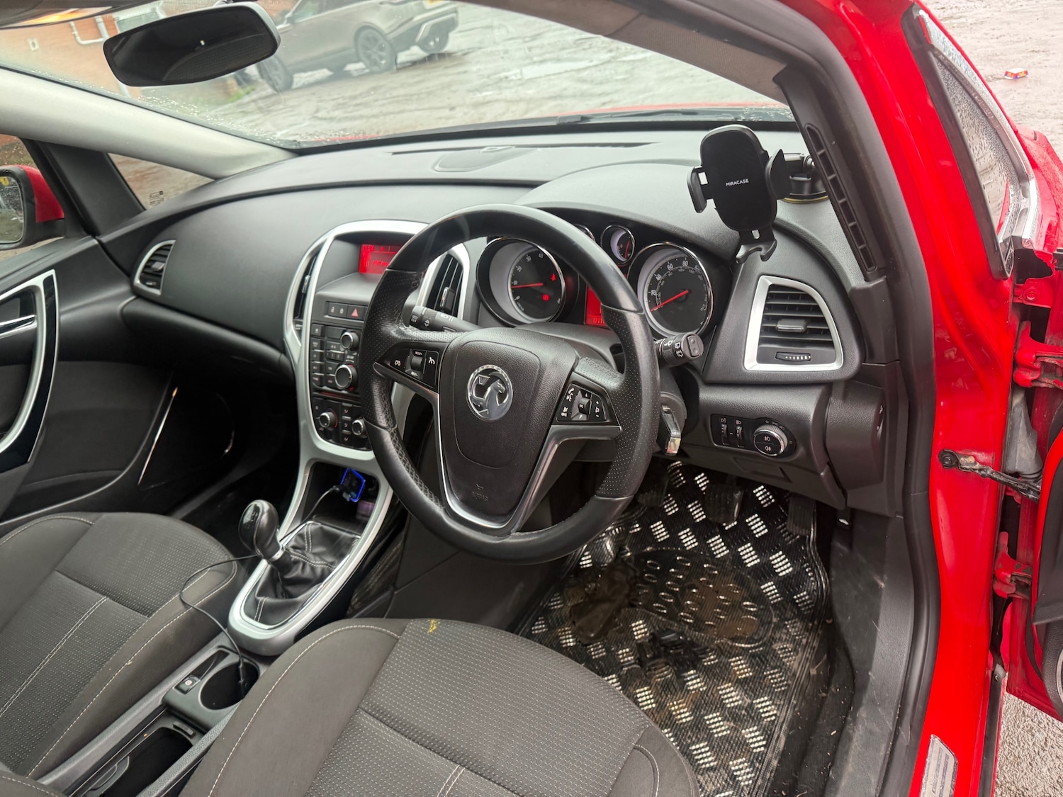 Used Vauxhall Astra 2010 for sale - 77530359: Photo 11