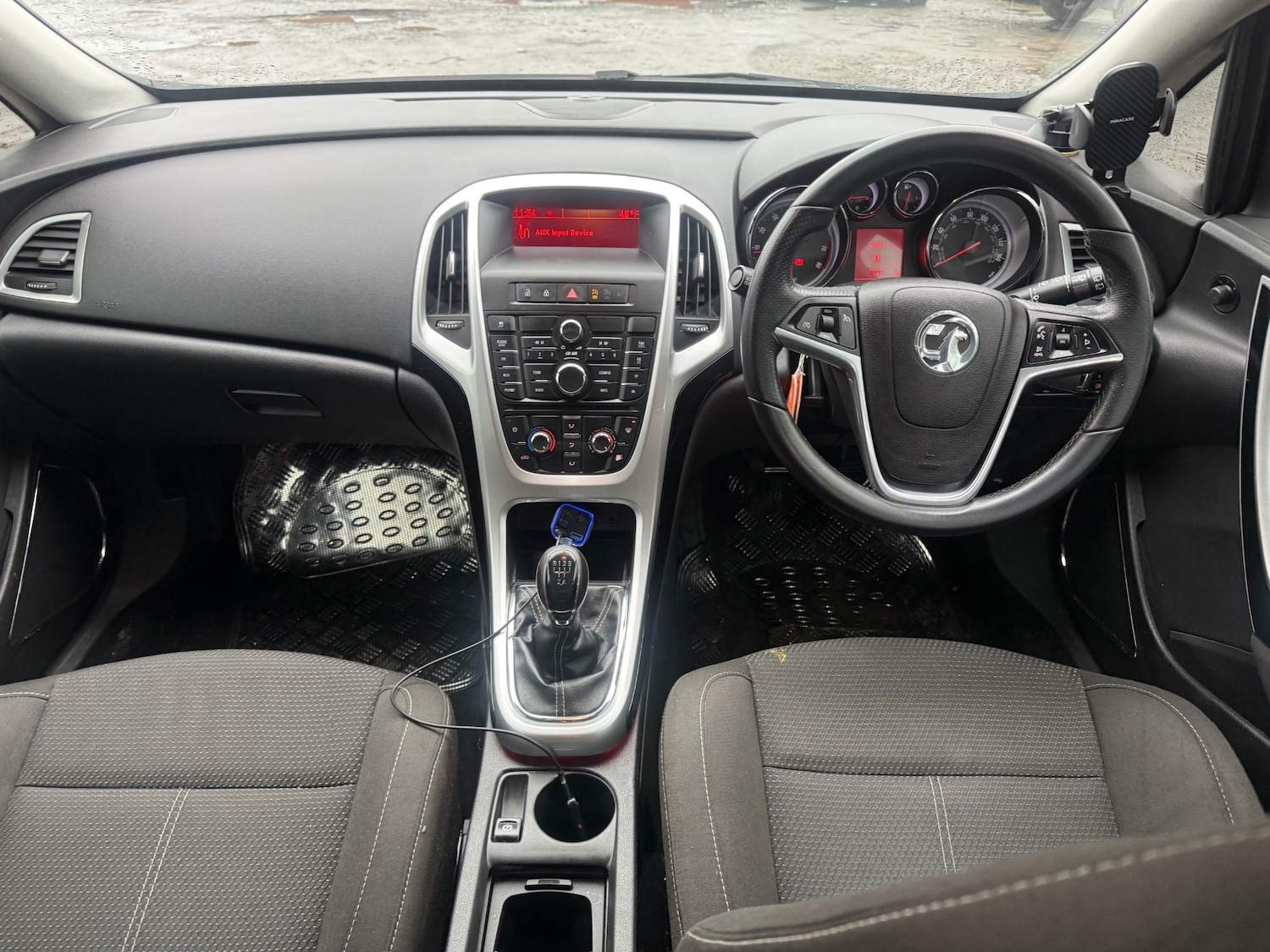 Used Vauxhall Astra 2010 for sale - 77530359: Photo 6