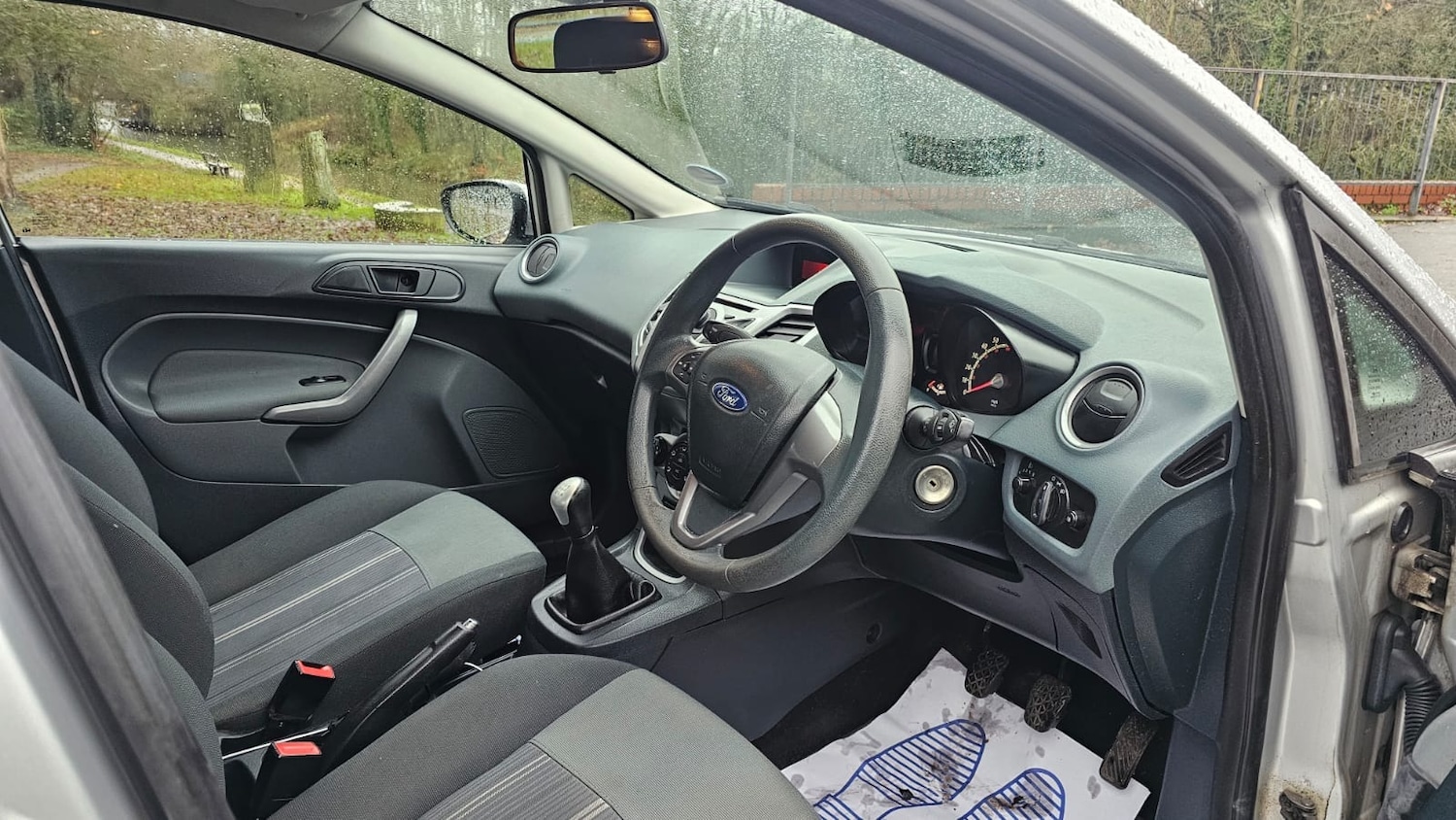 Used Ford Fiesta 2010 for sale - 77085128: Photo 15