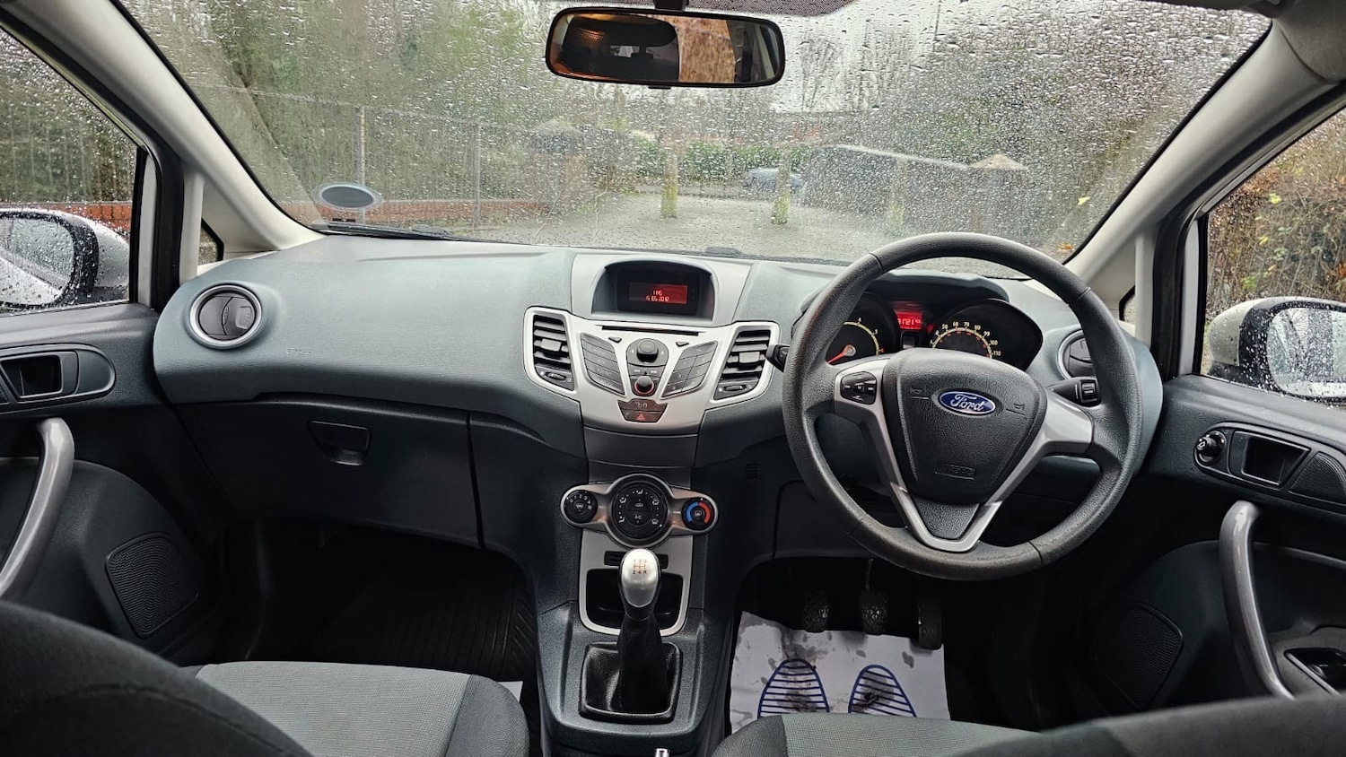 Used Ford Fiesta 2010 for sale - 77085128: Photo 16