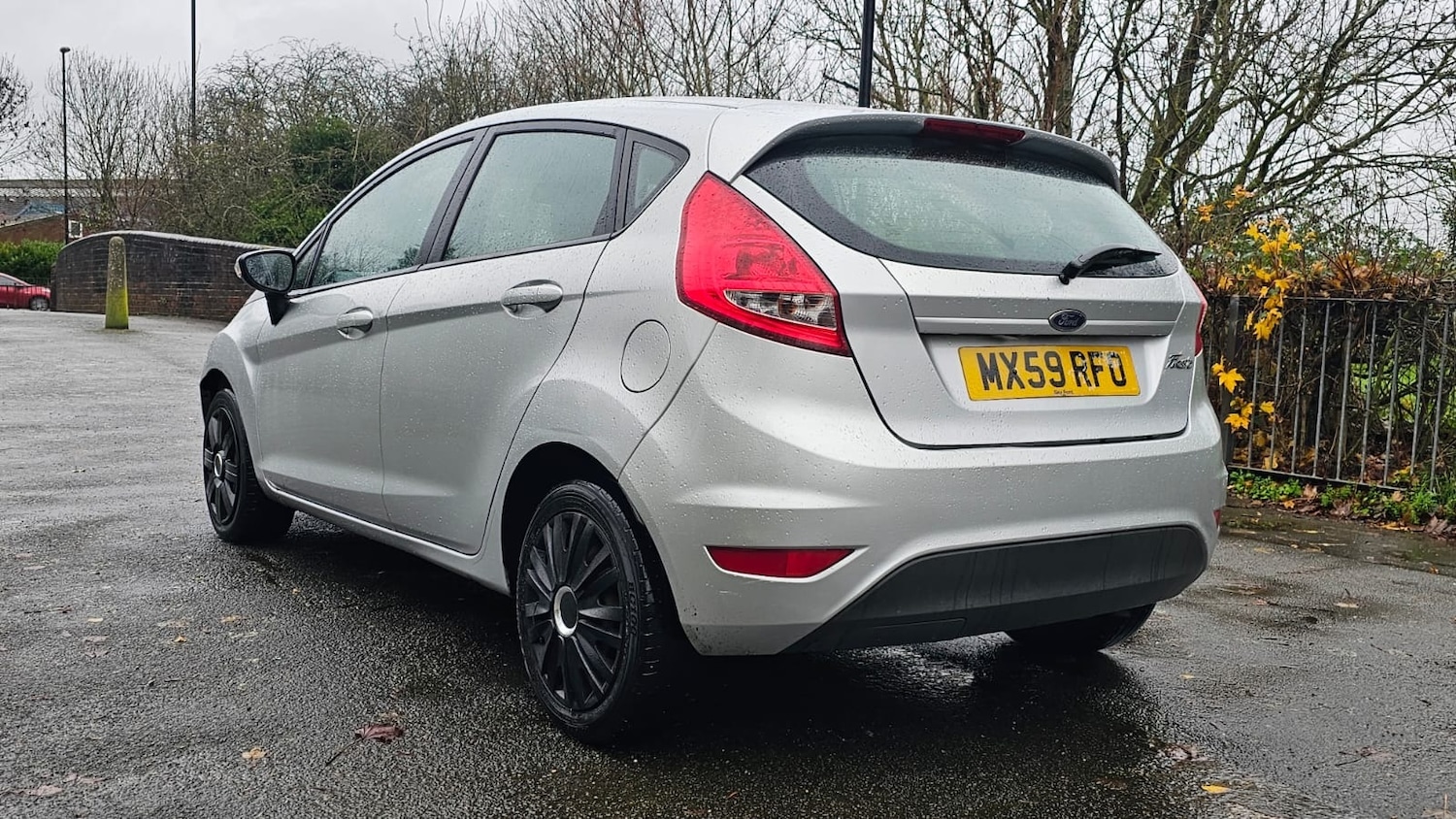 Used Ford Fiesta 2010 for sale - 77085128: Photo 6