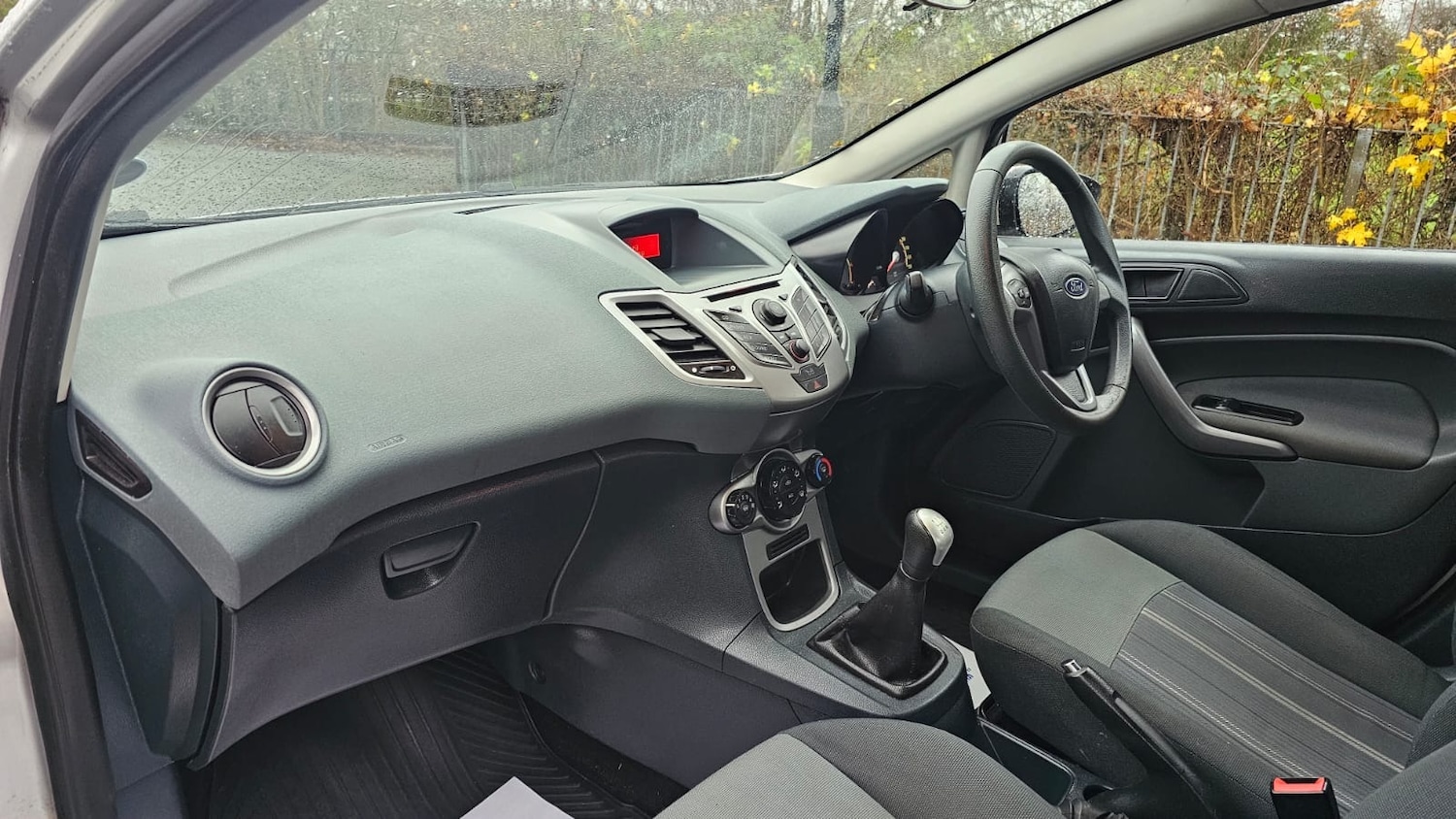 Used Ford Fiesta 2010 for sale - 77085128: Photo 8