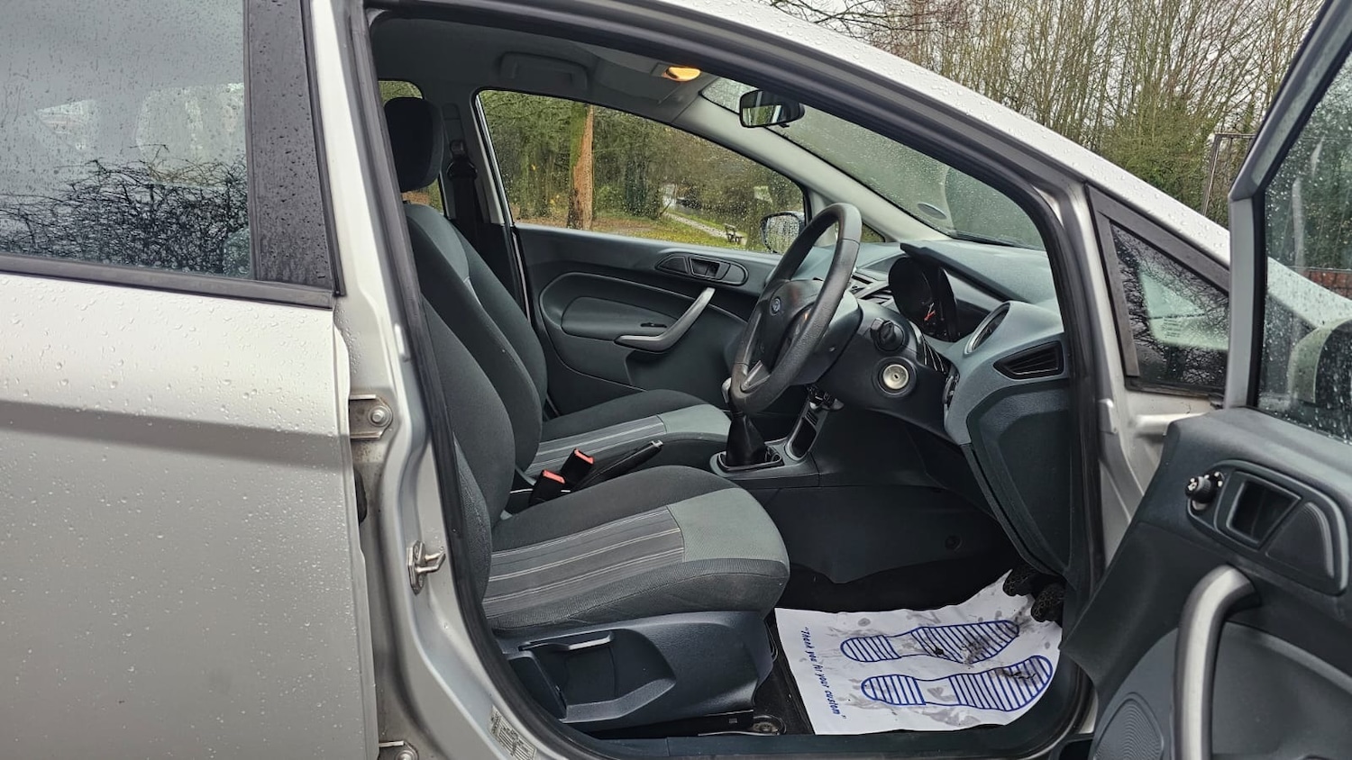 Used Ford Fiesta 2010 for sale - 77085128: Photo 9