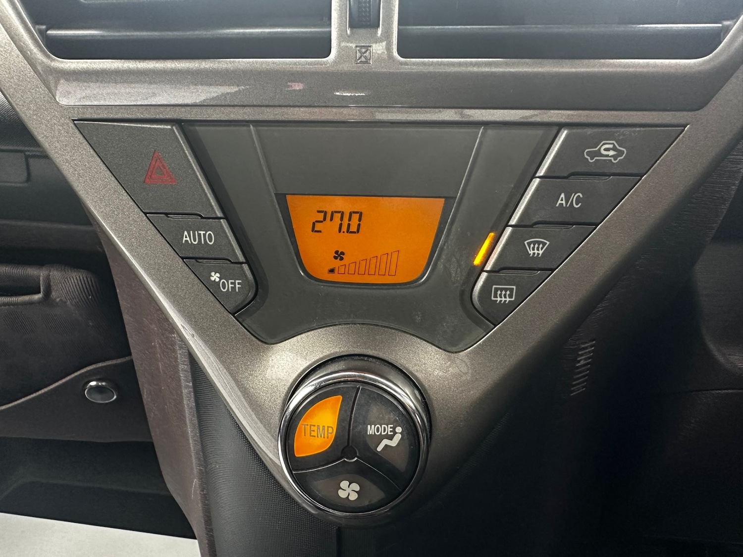 Used Toyota IQ 2009 for sale - 76741409: Photo 25