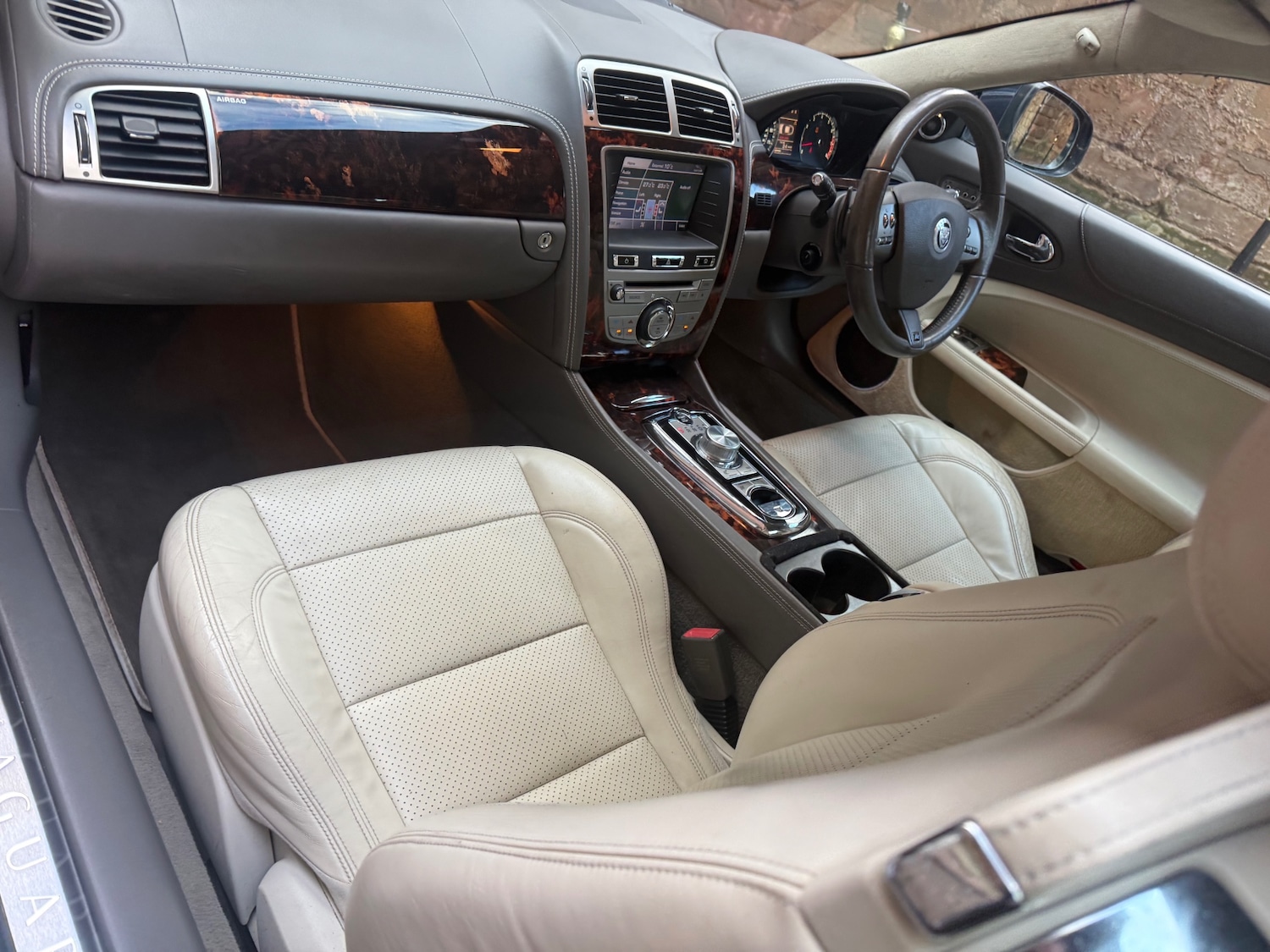 Used Jaguar XK 2011 for sale - 76918205: Photo 14