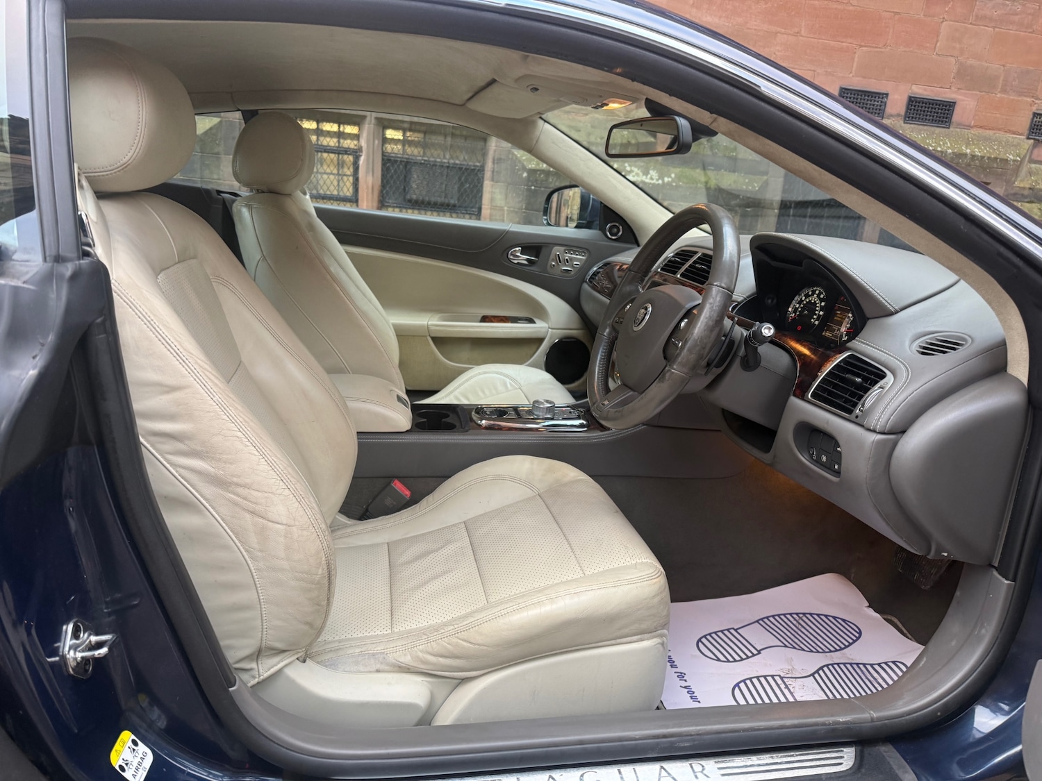 Used Jaguar XK 2011 for sale - 76918205: Photo 18