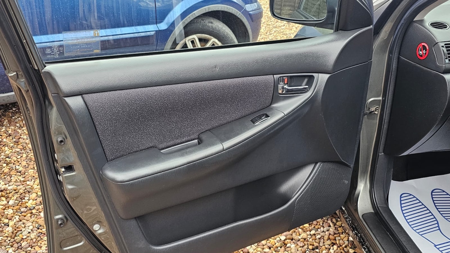 Used Toyota Corolla 2003 for sale - 76746257: Photo 38