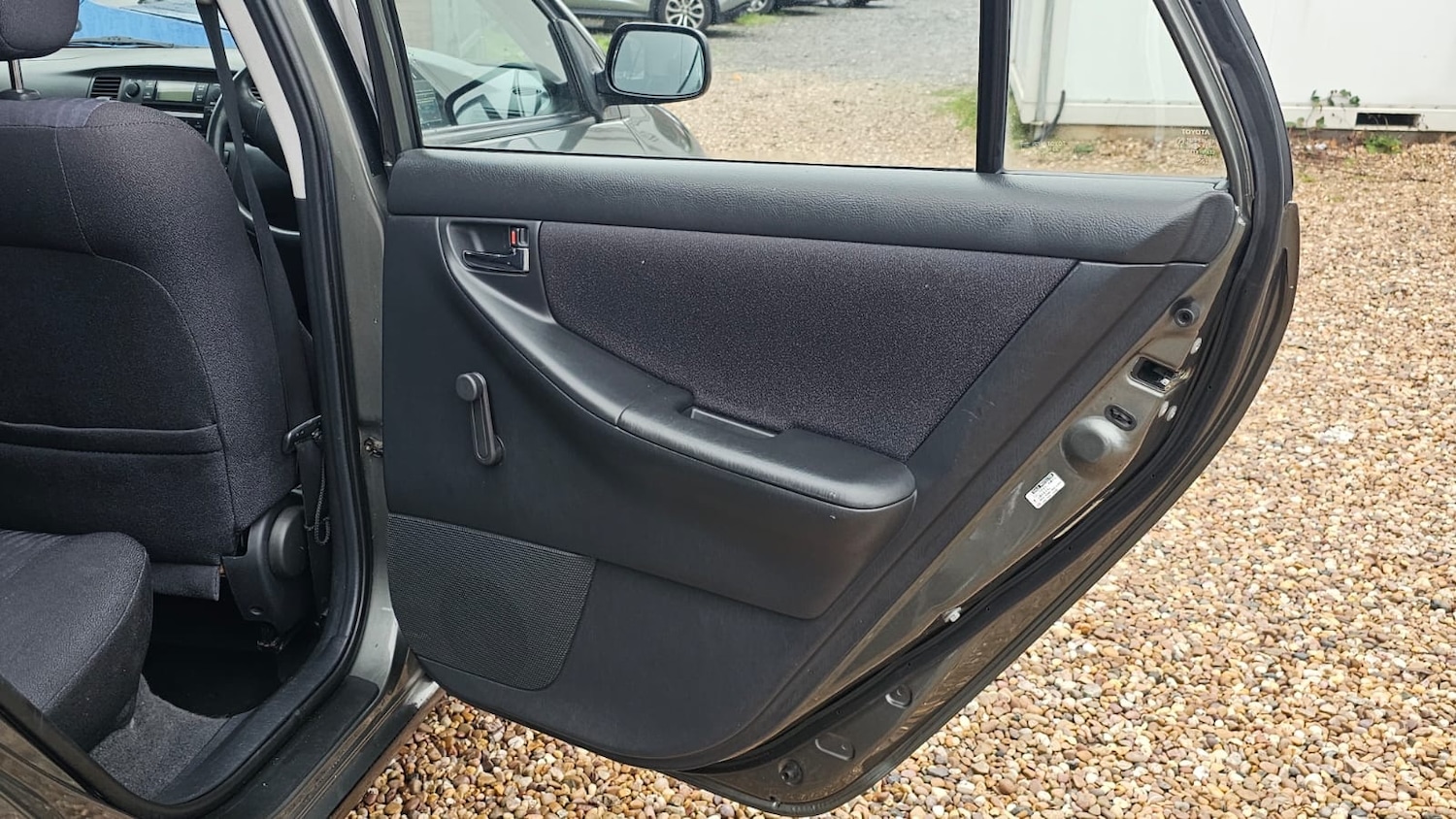 Used Toyota Corolla 2003 for sale - 76746257: Photo 40