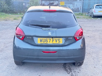 Used Peugeot 208 2017 for sale - 77968896: Photo
