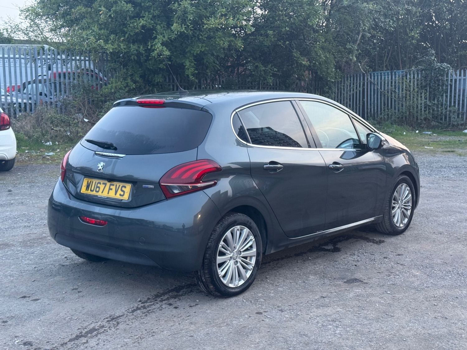 Used Peugeot 208 2017 for sale - 77968896: Photo 7