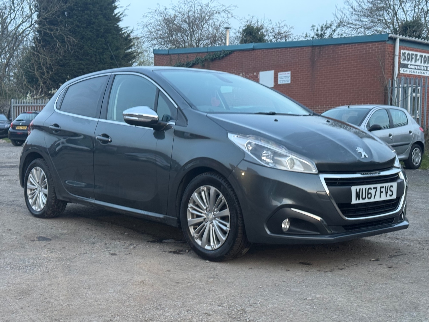 Used Peugeot 208 2017 for sale - 77968896: Photo 9
