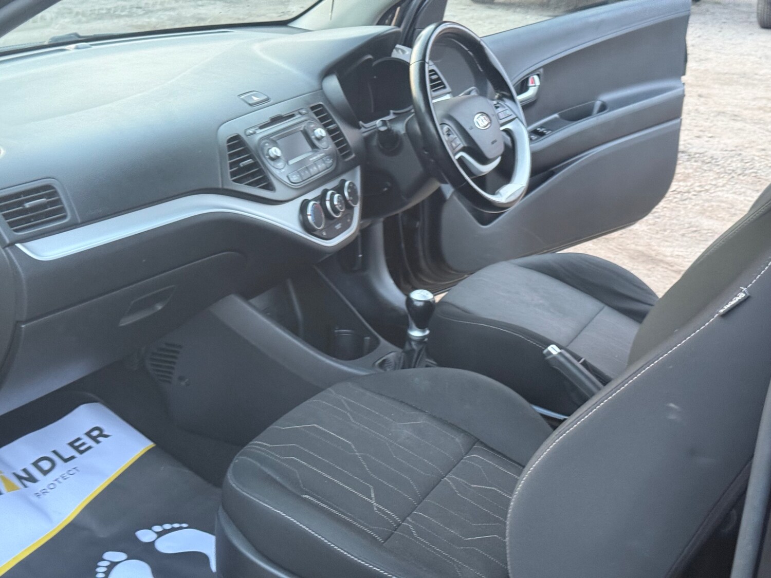 Used Kia Picanto 2015 for sale - 77968842: Photo 11