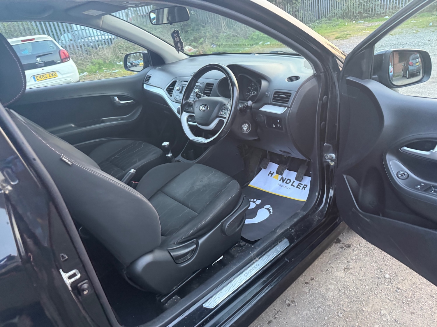 Used Kia Picanto 2015 for sale - 77968842: Photo 13