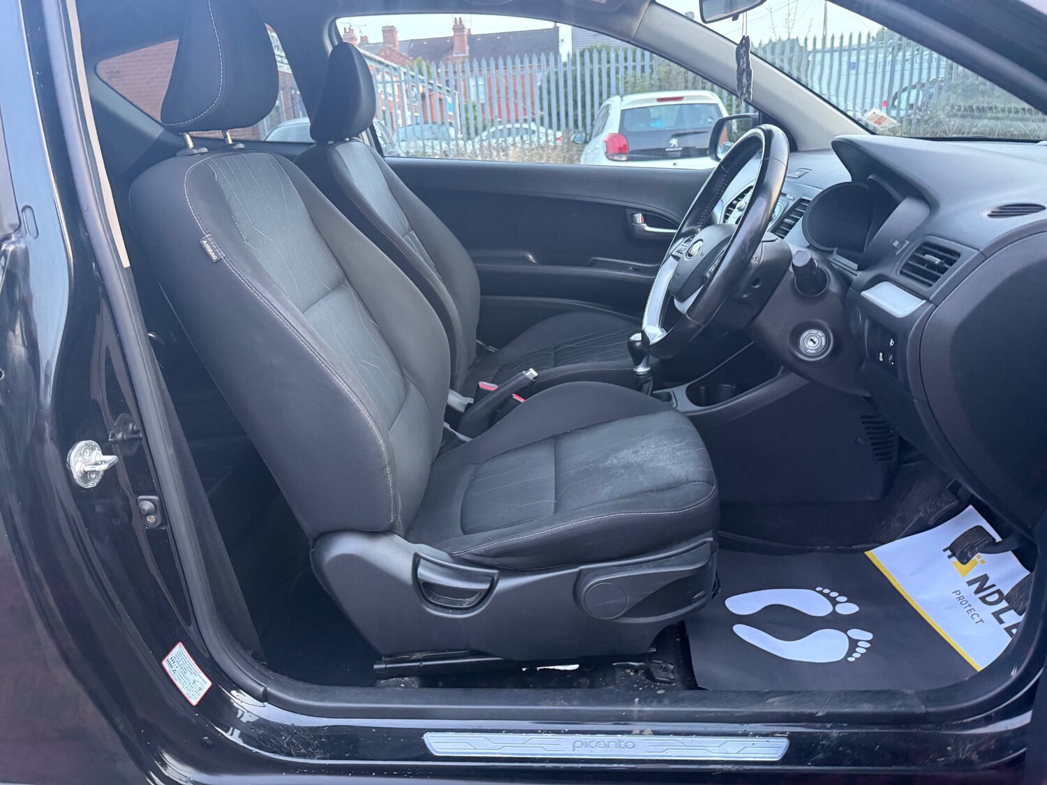 Used Kia Picanto 2015 for sale - 77968842: Photo 24