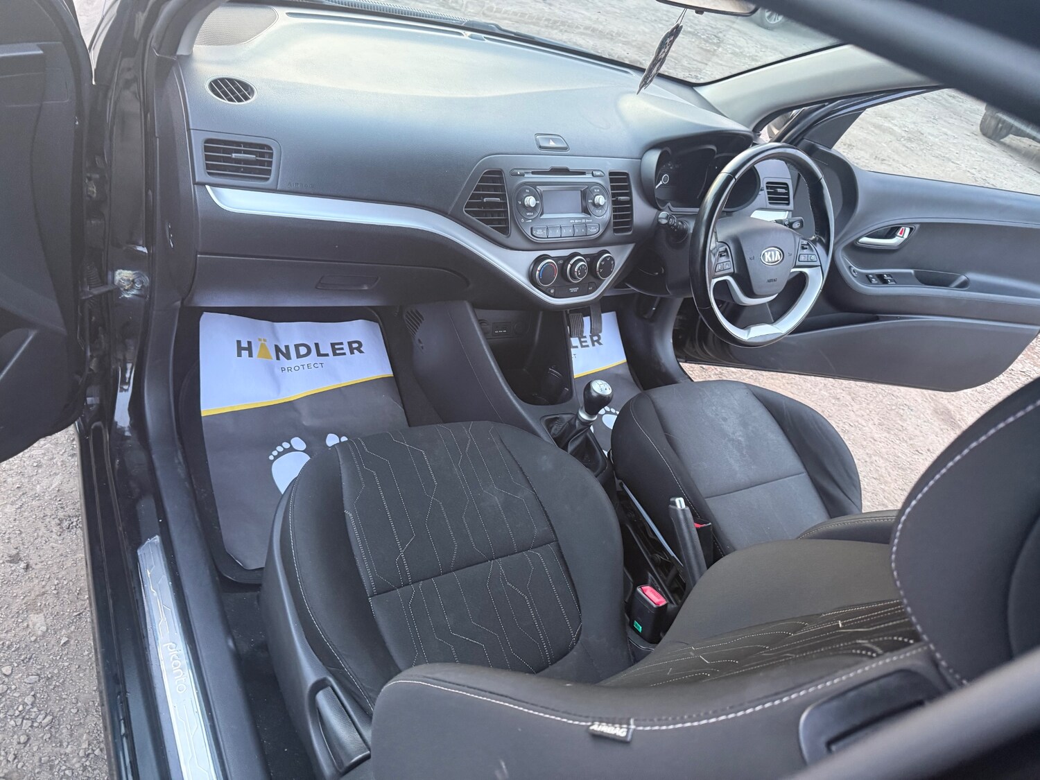 Used Kia Picanto 2015 for sale - 77968842: Photo 26