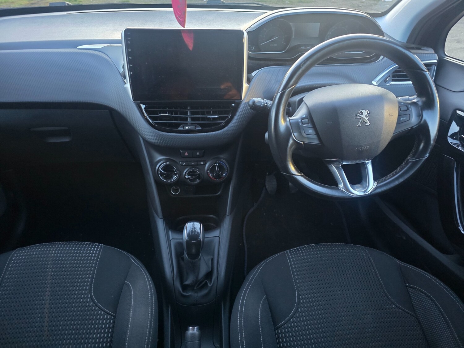 Used Peugeot 208 2017 for sale - 77938561: Photo 22