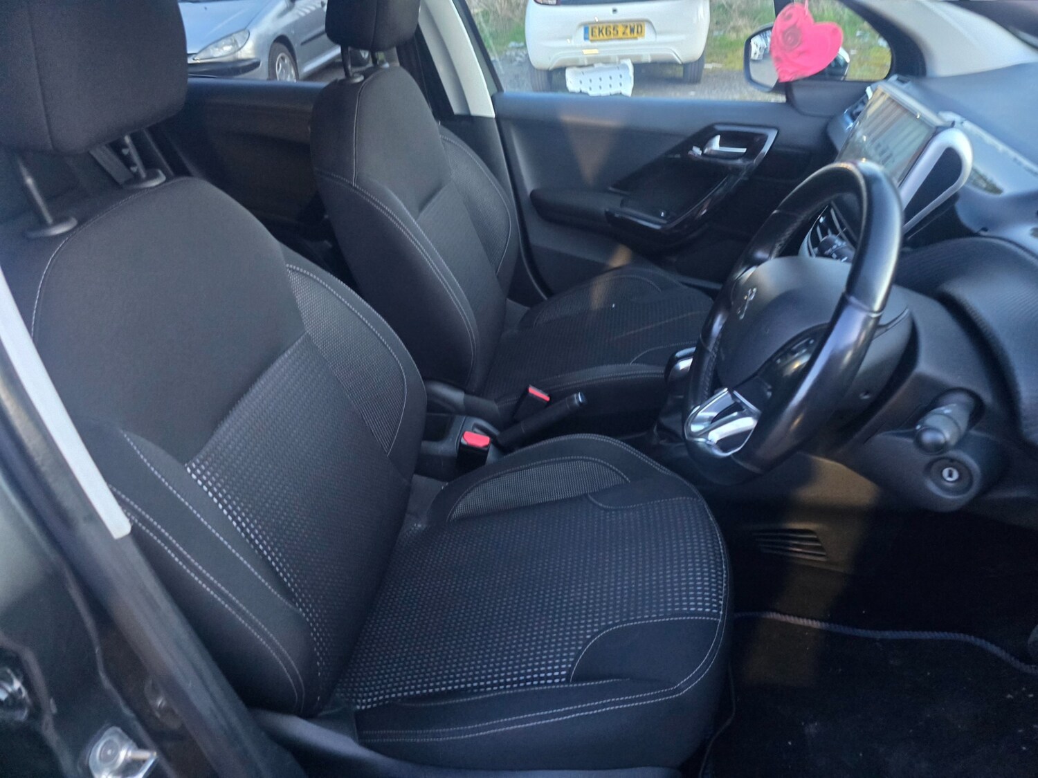 Used Peugeot 208 2017 for sale - 77938561: Photo 25