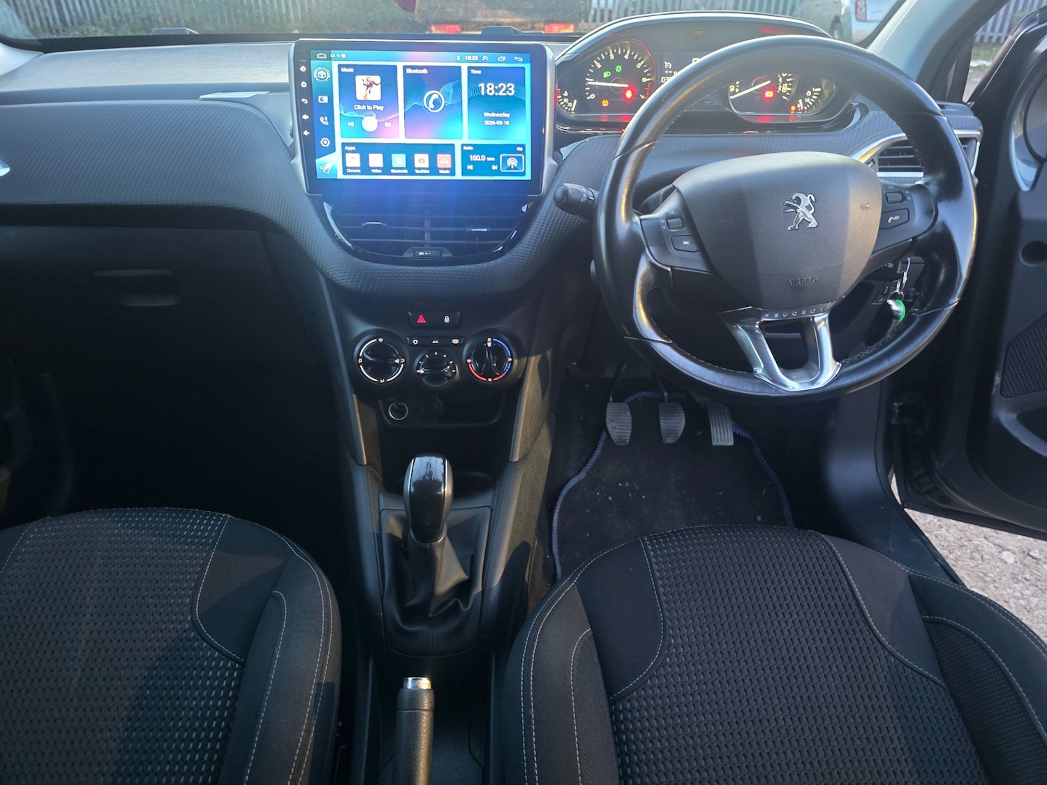 Used Peugeot 208 2017 for sale - 77938561: Photo 8