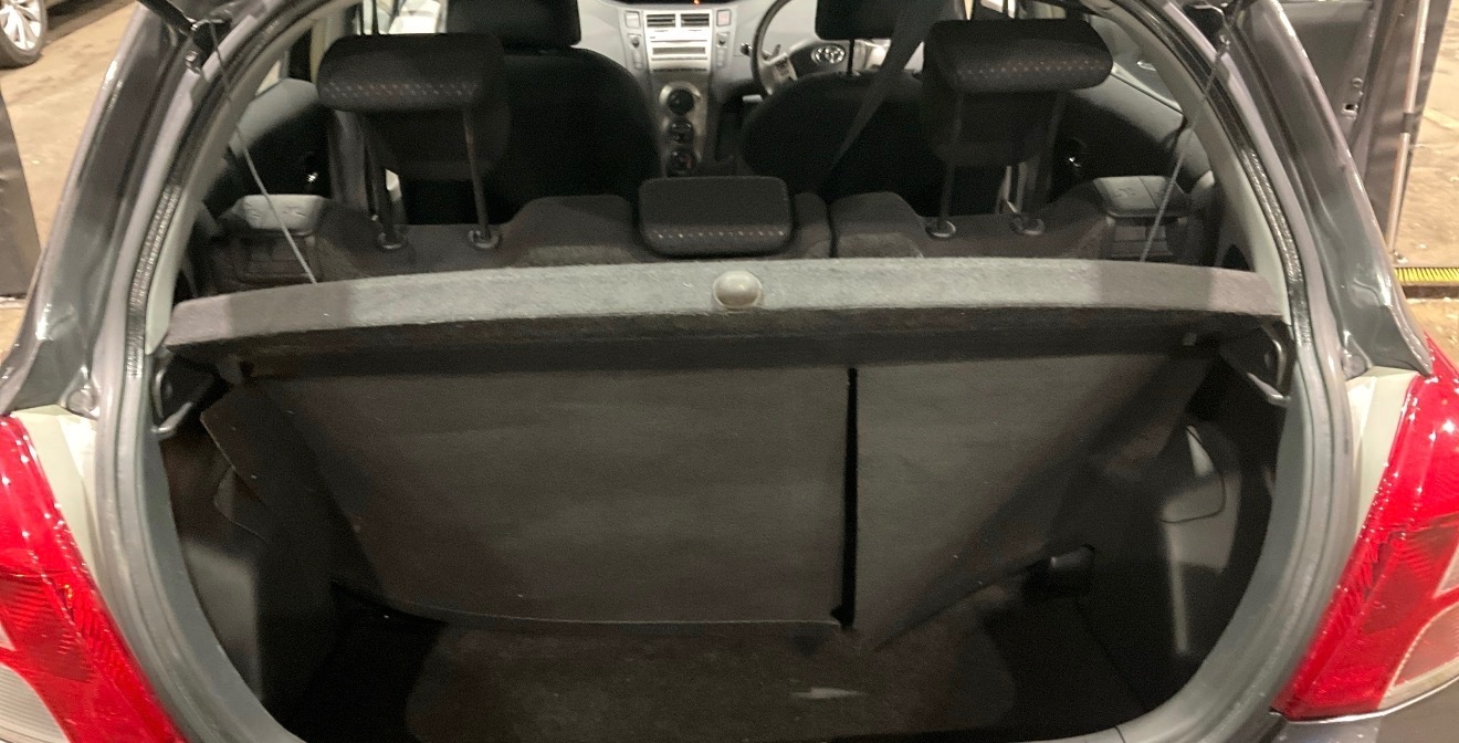 Used Toyota Yaris 2011 for sale - 77597576: Photo 10