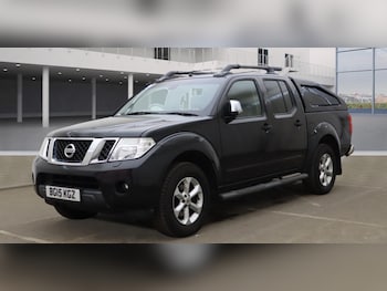 Used Nissan Navara 2015 for sale - 76442229: Photo
