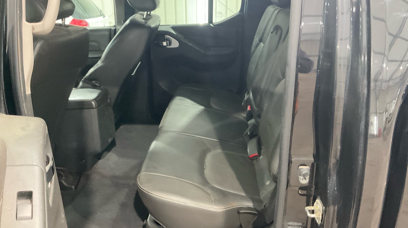 Used Nissan Navara 2015 for sale - 76442229: Photo 7