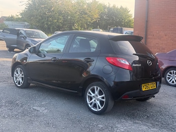 Used Mazda Mazda2 2010 for sale - 78725076: Photo