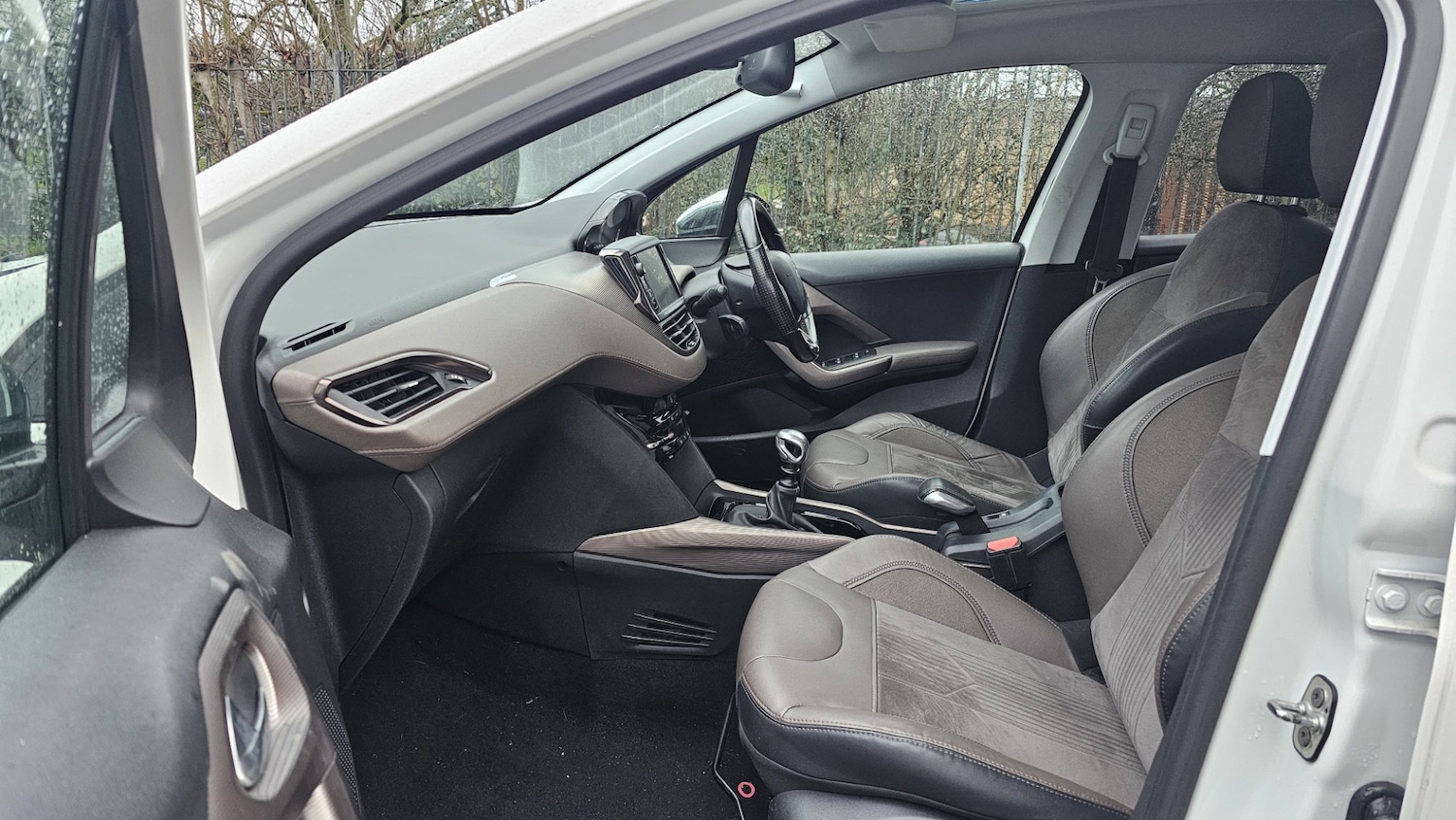 Used Peugeot 2008 2015 for sale - 77740276: Photo 10