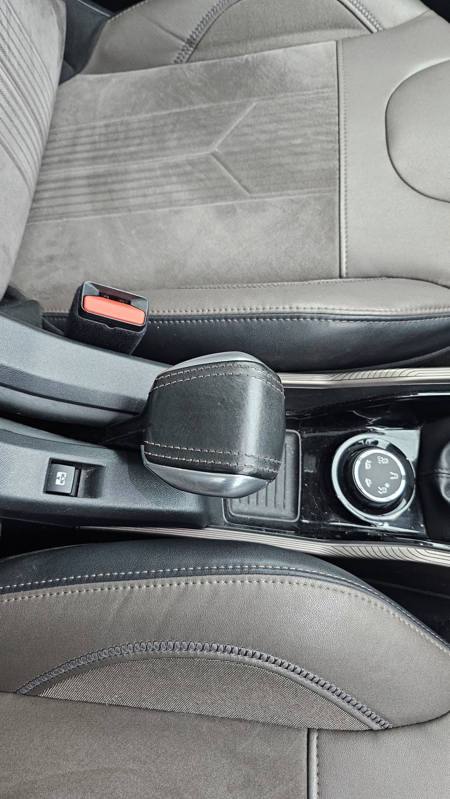 Used Peugeot 2008 2015 for sale - 77740276: Photo 20