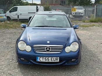 Used Mercedes-Benz C-Class 2005 for sale - 75869428: Photo