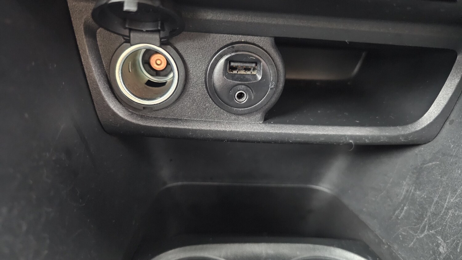 Used Peugeot 2008 2015 for sale - 77703189: Photo 47