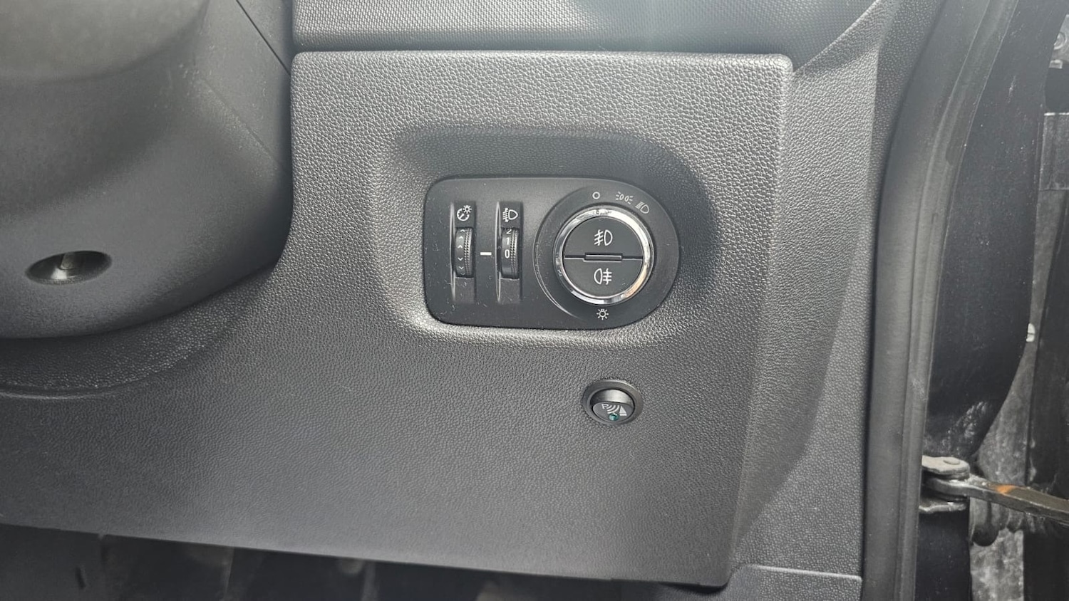 Used Vauxhall Corsa 2013 for sale - 76741477: Photo 21