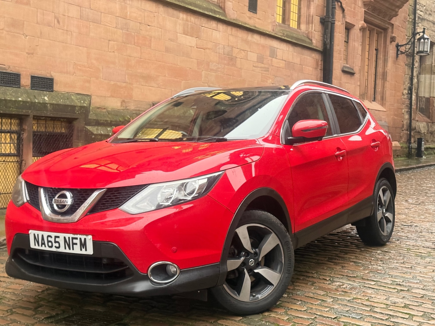 Used Nissan Qashqai 2015 for sale - 77470301: Photo 2