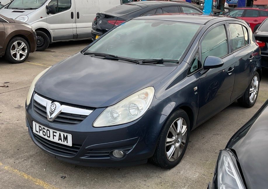 Used Vauxhall Corsa 2011 for sale - 77772501: Photo 2