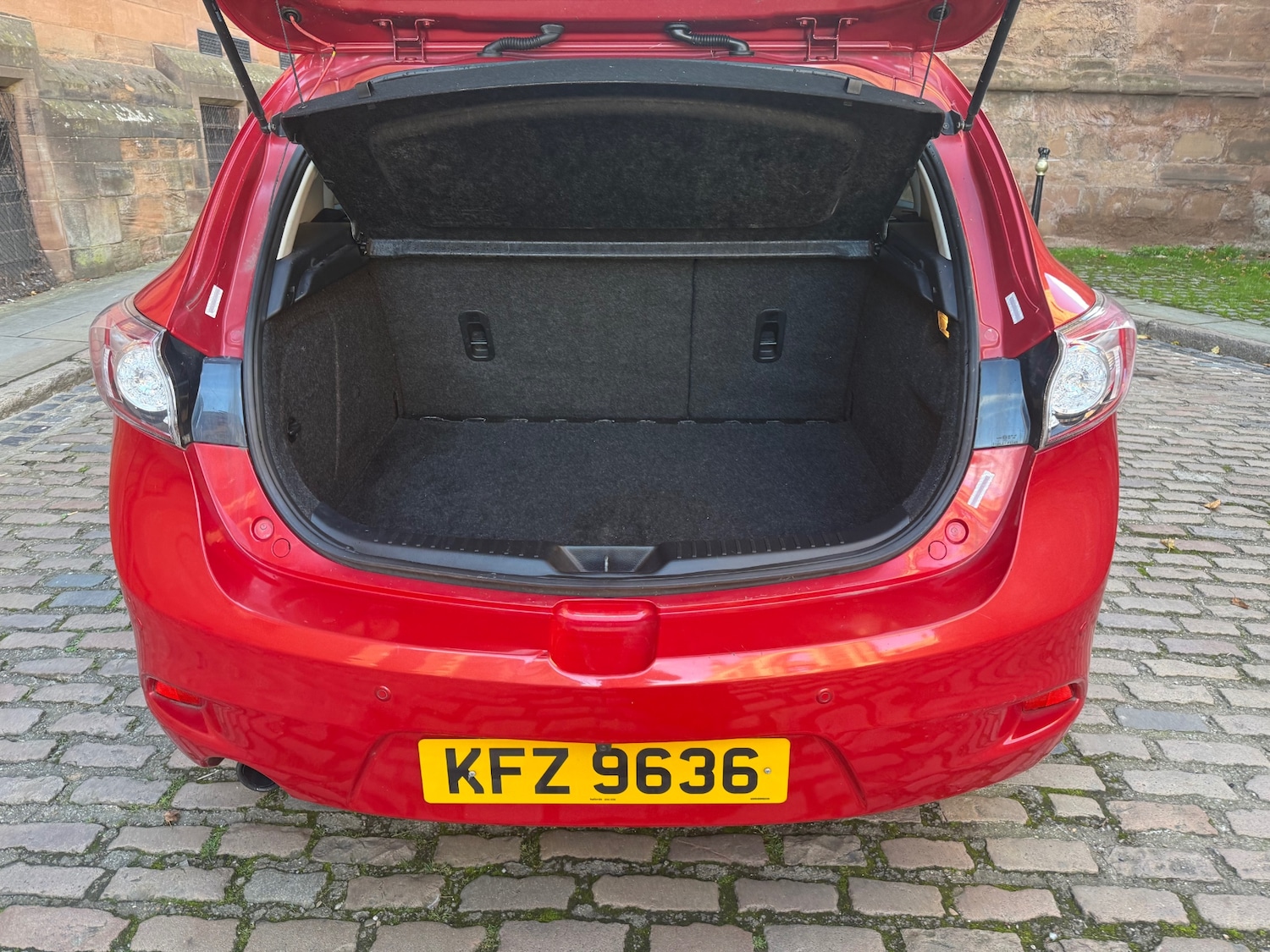 Used Mazda Mazda3 2012 for sale - 76736806: Photo 12