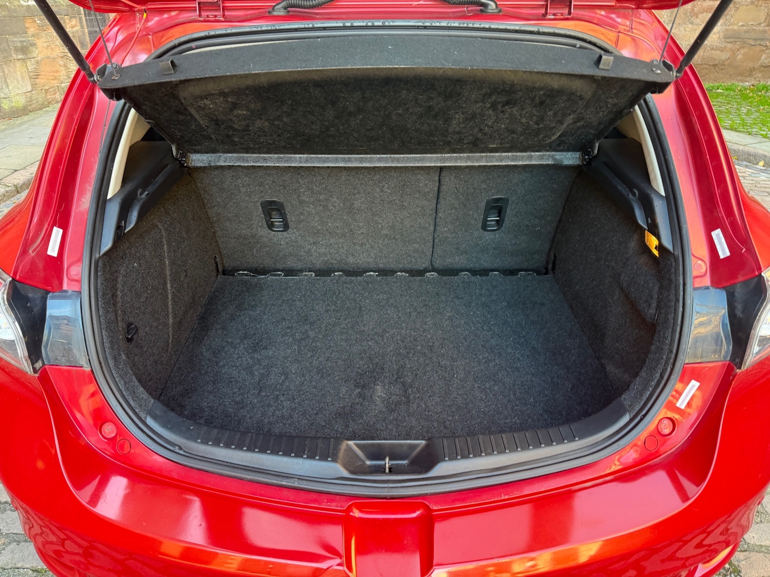 Used Mazda Mazda3 2012 for sale - 76736806: Photo 31