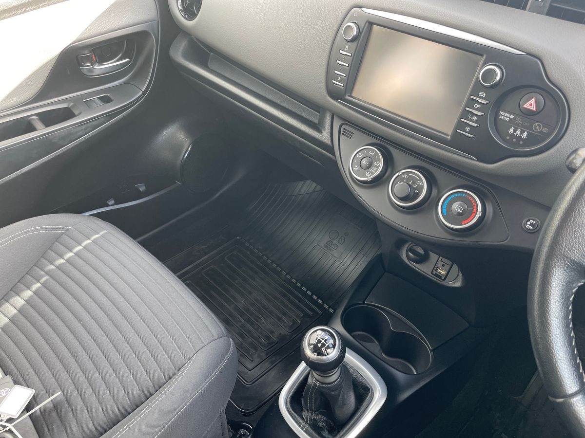 Used Toyota Yaris 2018 for sale - 76687579: Photo 12