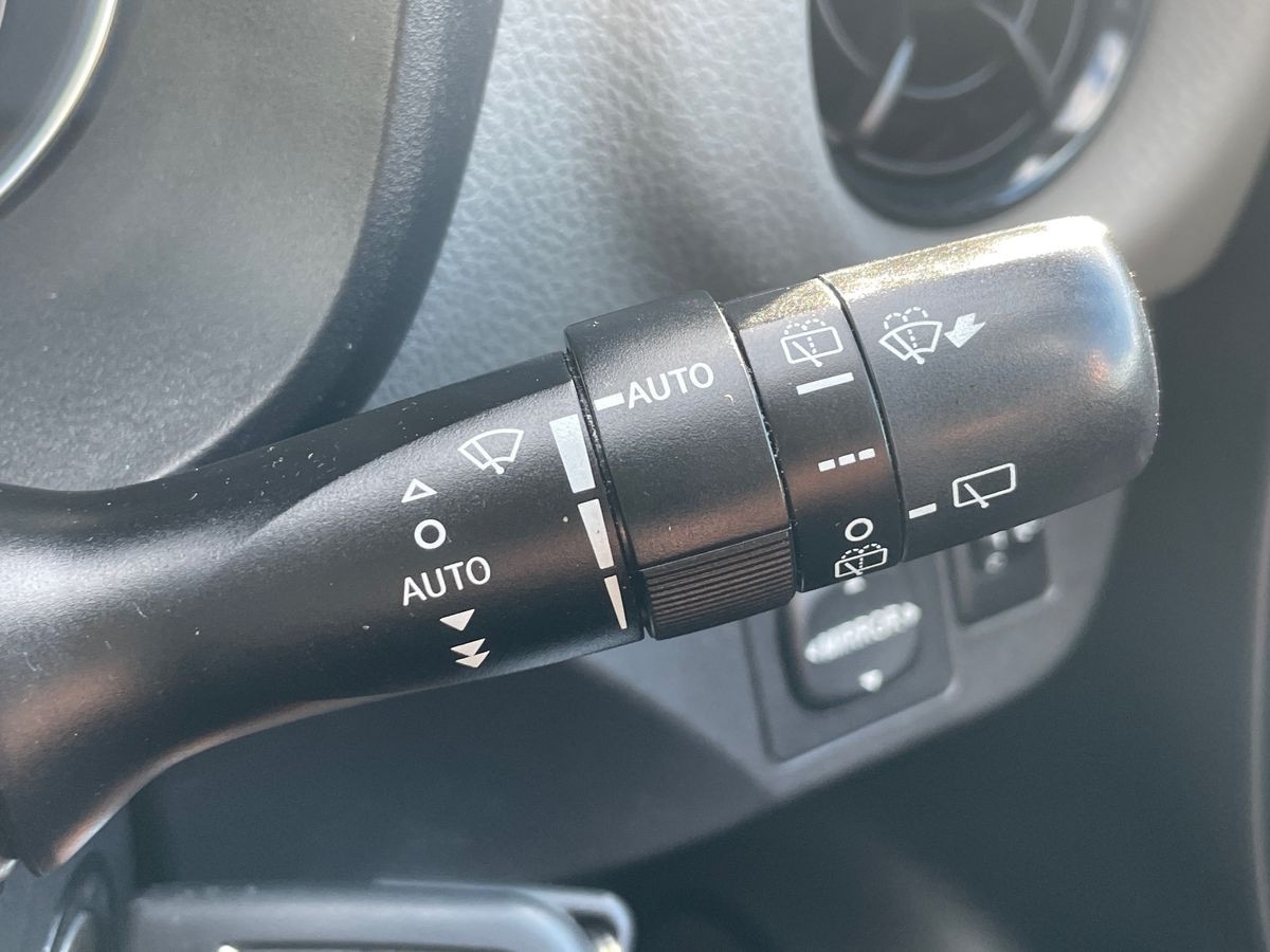 Used Toyota Yaris 2018 for sale - 76687579: Photo 31