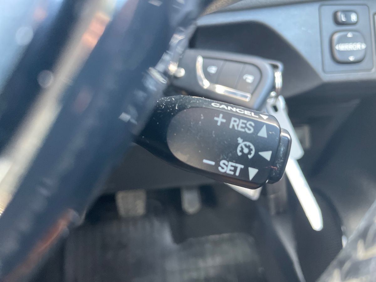 Used Toyota Yaris 2018 for sale - 76687579: Photo 32