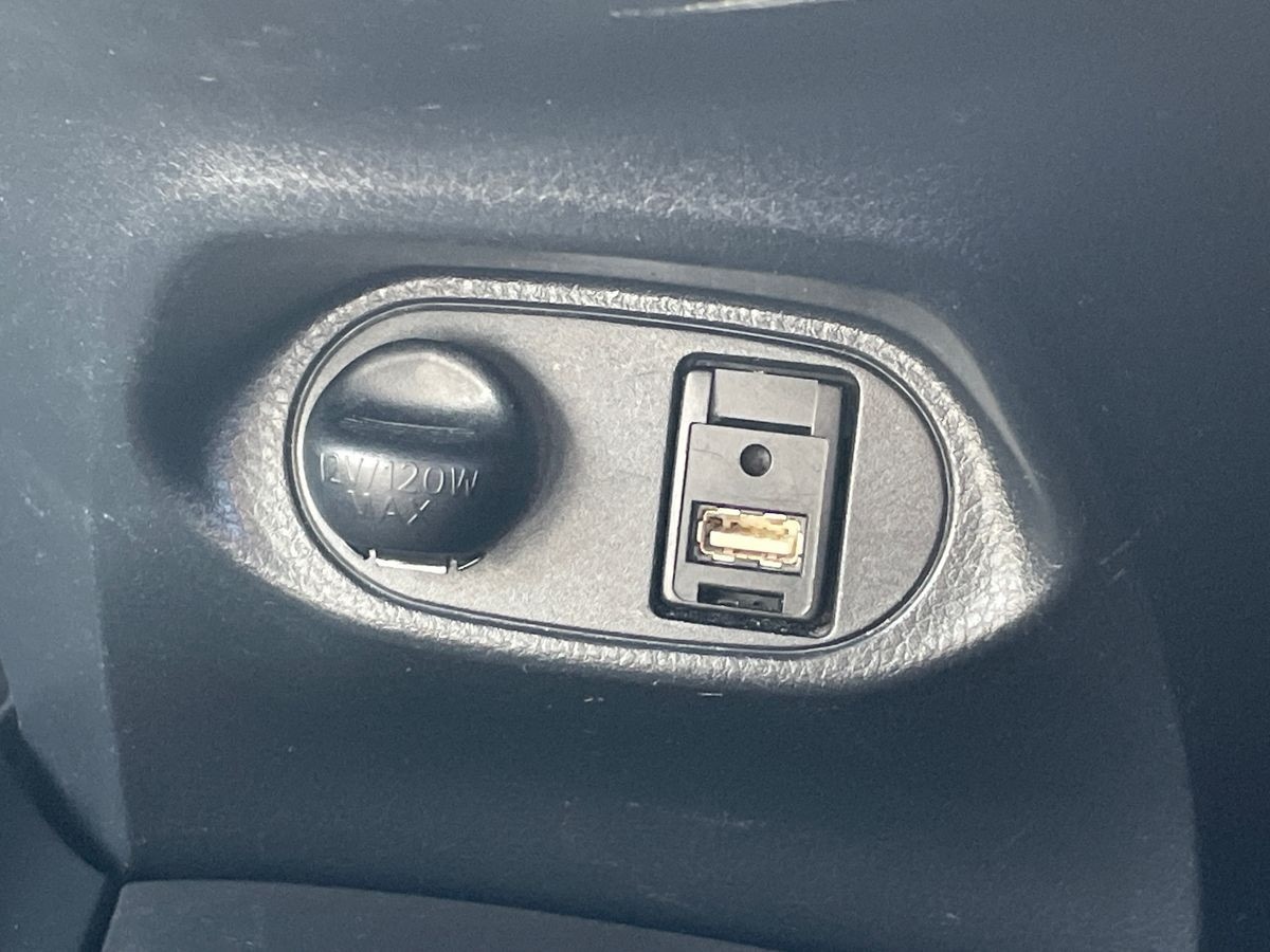 Used Toyota Yaris 2018 for sale - 76687579: Photo 35