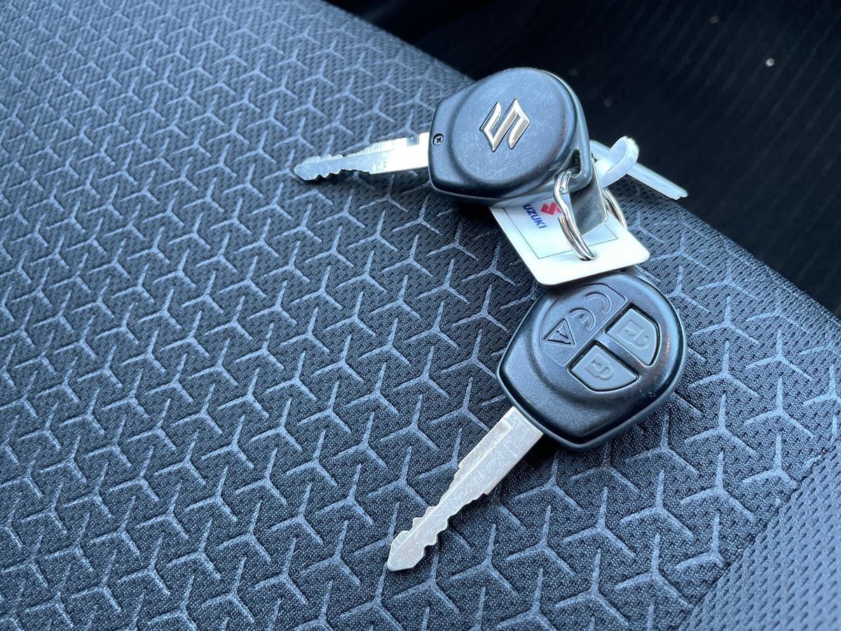 Used Suzuki Swift 2023 for sale - 77107916: Photo 41