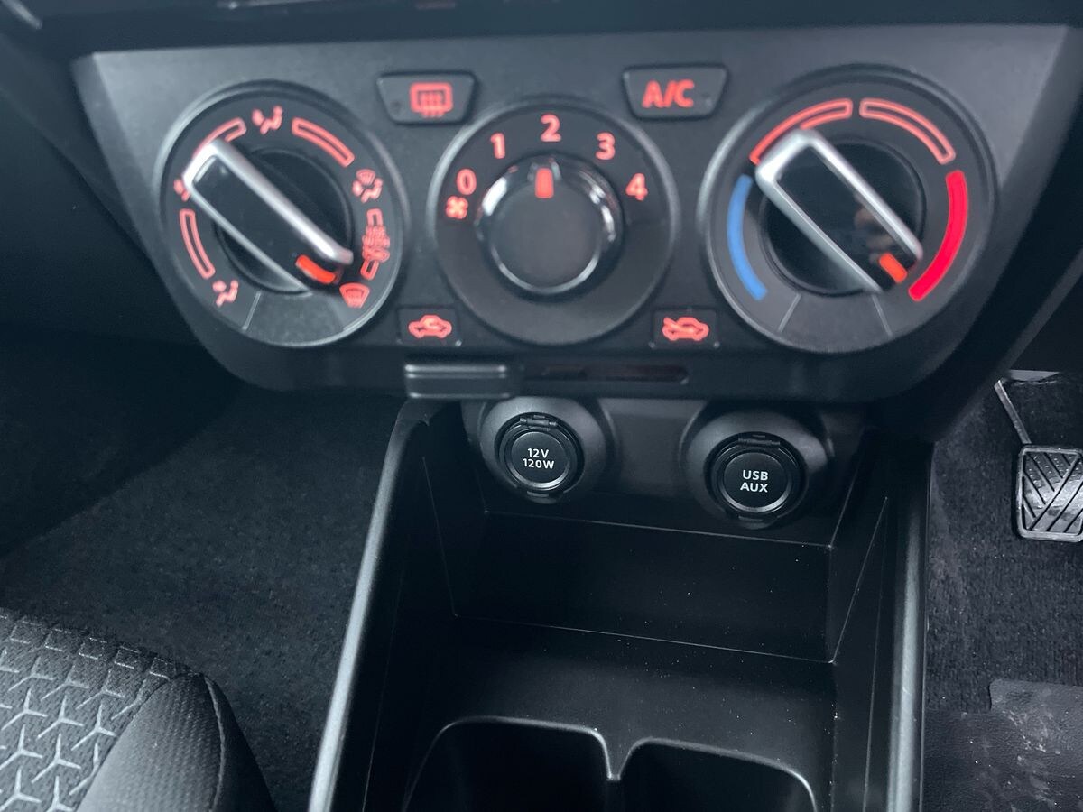 Used Suzuki Swift 2021 for sale - 76630437: Photo 13