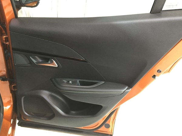 Used Peugeot 2008 2022 for sale - 74273919: Photo 46