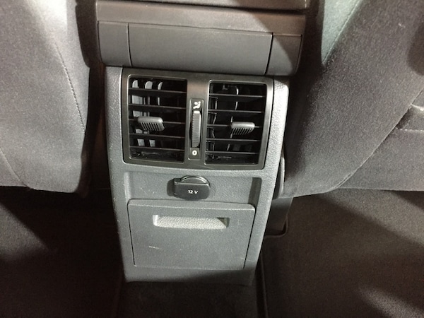 Used Volkswagen Touran 2012 for sale - 74993349: Photo 25