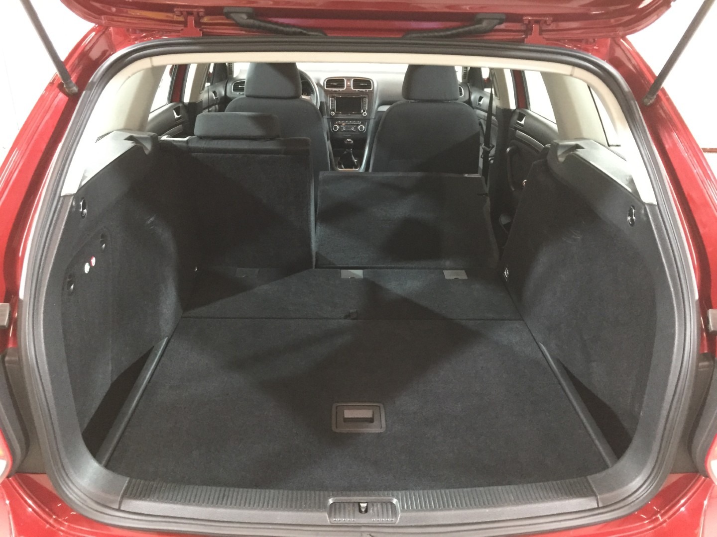 Used Volkswagen Golf 2010 for sale - 76568240: Photo 28