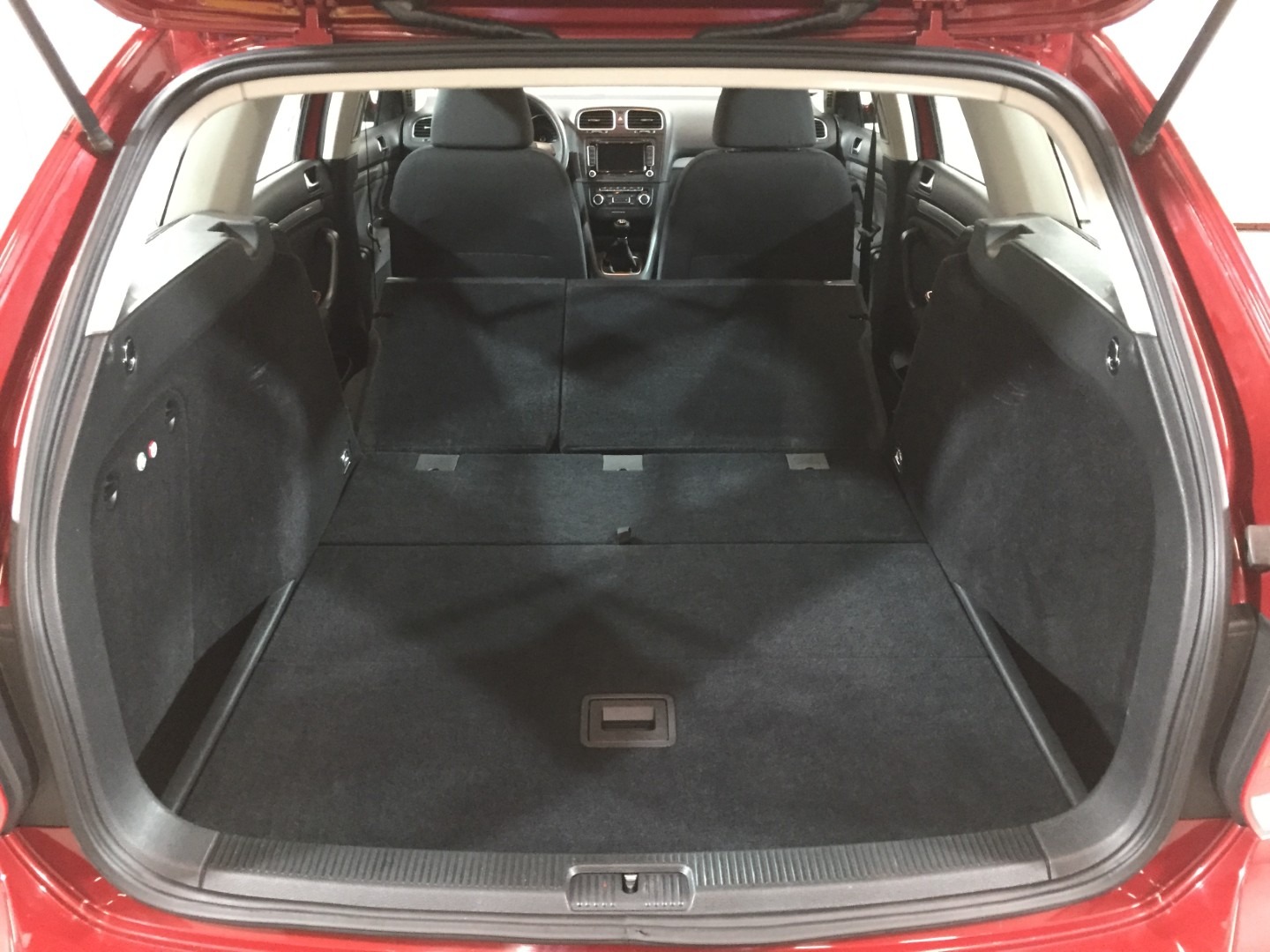 Used Volkswagen Golf 2010 for sale - 76568240: Photo 29