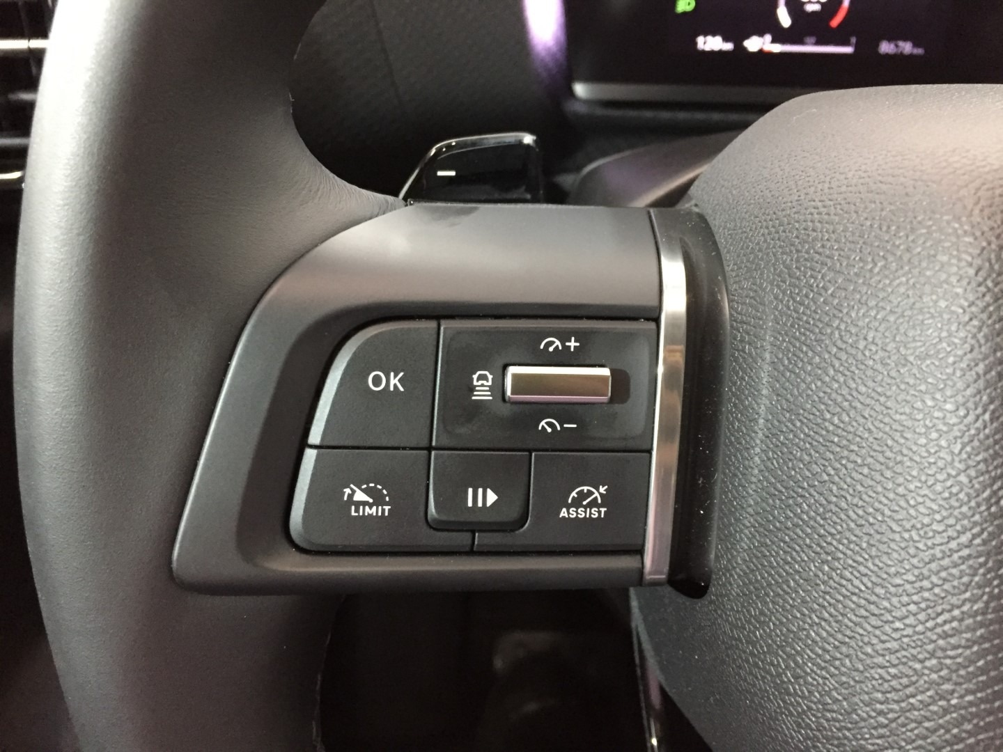 Used Citroen C4 2023 for sale - 76652779: Photo 12