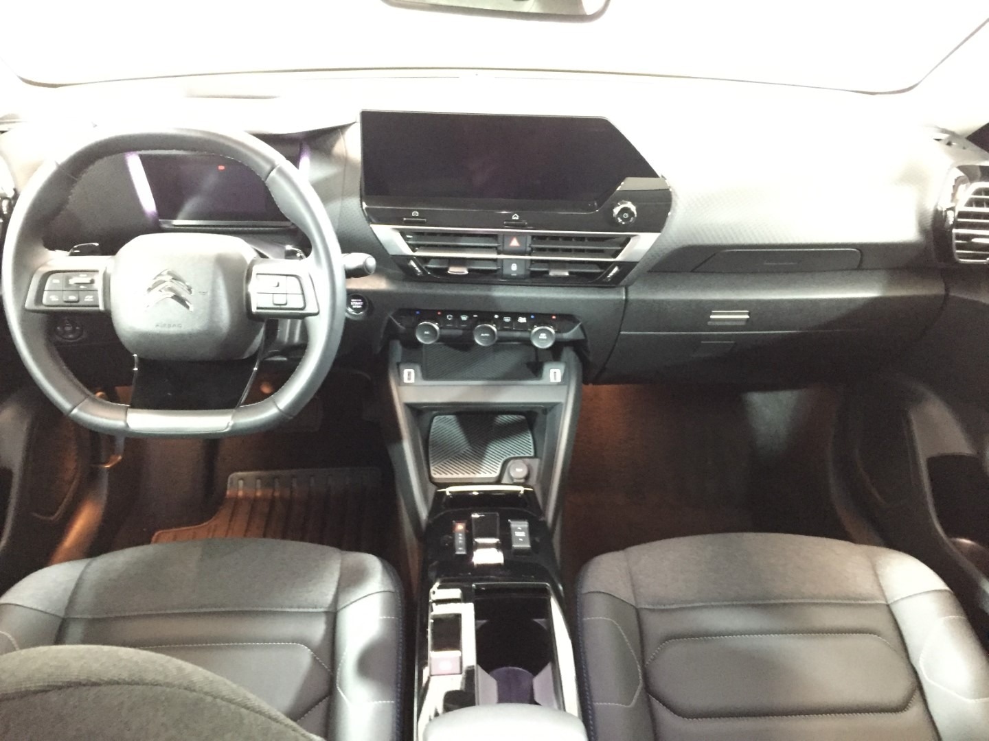 Used Citroen C4 2023 for sale - 76652779: Photo 37