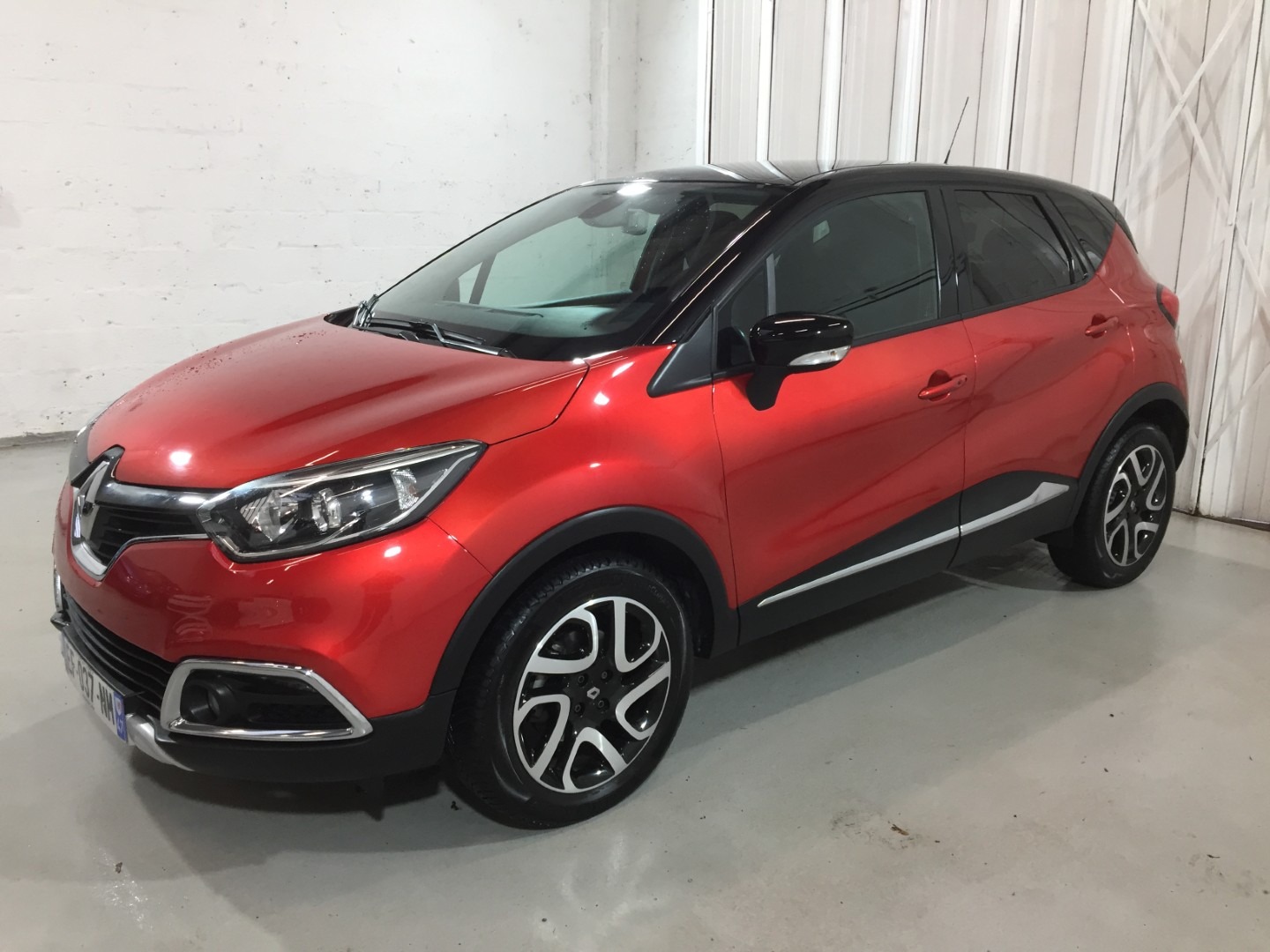 Used Renault Captur 2016 for sale - 77151759: Photo 2