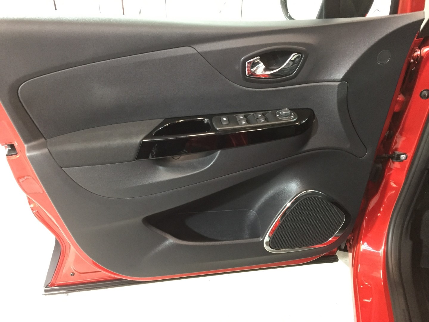 Used Renault Captur 2016 for sale - 77151759: Photo 8