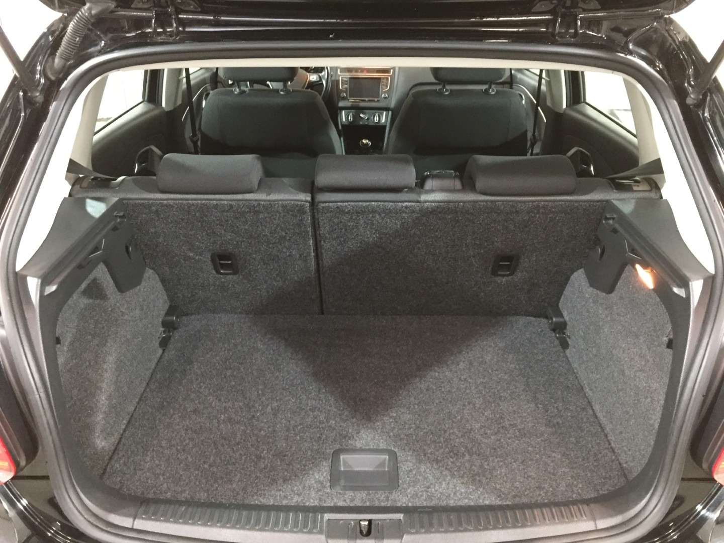 Used Volkswagen Polo 2017 for sale - 76881573: Photo 31